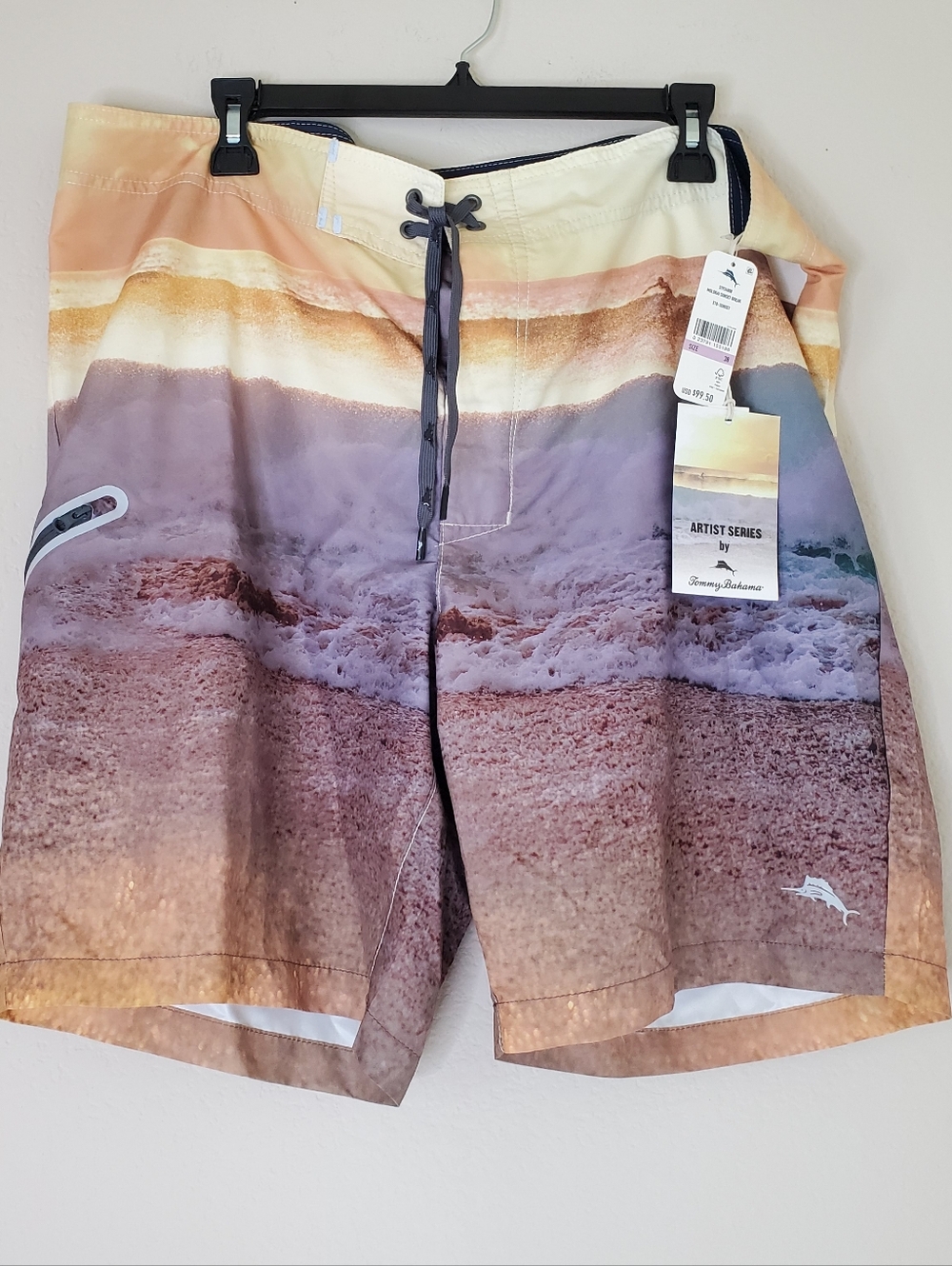 New Tommy Bahama Artist Series Molokai Sunset Break Board Shorts Size 38 Beach